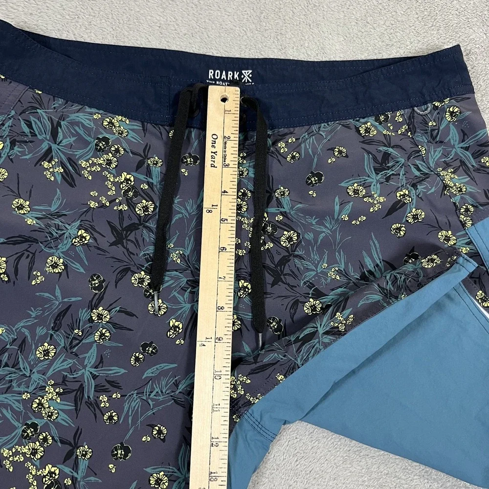 Roark Board Shorts Mens 34 Blue Floral Print Swim Pocket Beach Surfing Strech